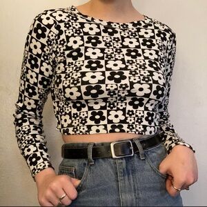 Wild Fable Black Floral Check Long Sleeve Crop Black & White Top women’s S